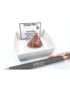 Diaspor-Mn; Postmasburg, Manganese Feld, Süd Afrika, Gerd Tremmel Sammlung; KS, Einzelstück