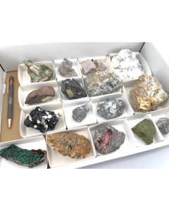 Gemischte Mineralien; Marokko, Gerd Tremmel Sammlung; 1 Steige