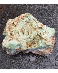 Chrysoprase; Sulawesi, Indonesia, approx. 30 cm wide; 13.75 kg, single piece