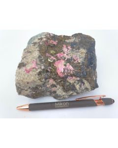Pyrrhotite, rhodochrosite, galena; Harstingen mine, Persberg Filipstad, Värmland, Sweden; Cab, single piece