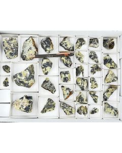 Demantoide, magnetite; Tres Hermanas, NM, USA; 1 flat; unique piece 