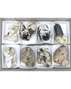 Feldspat xx, Zirkon xx,  Aegirin xx; Mt. Malosa, Zomba, Malawi; 1 Steige, Unikat (465)