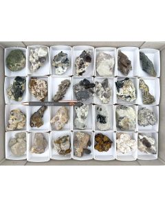 Rauchquarz xx, Aegirin xx, Feldspat xx, Siderit xx; Mt. Malosa, Zomba, Malawi; 1 Steige, Unikat (470)