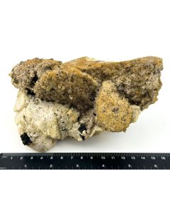 Rauchquarz xx, Aegirin xx auf Feldspat; Zomba, Malawi; 1,5 kg; GS; Einzelstück