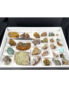 Barit, Wulfenit, Aurichalcit, Smithsonit xx; Laurion, Griechenland; 1 Steige; Unikat