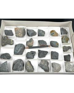 Uraninite (Pechblende); Radium King Mine, White Canyon, San Juan Co, Utah, USA; 1 Steige; Unikat