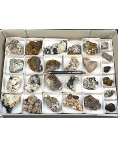 Aegirin, Siderit, Pseudomorphosen, Rauchquarz xx; Mt. Malosa, Zomba, Malawi; 1 Steige, Unikat (29)