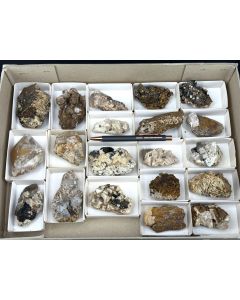 Pseudomorphosen, Aegirin, Siderit etc. xx; Mt. Malosa, Zomba, Malawi; 1 Steige, Unikat (30)