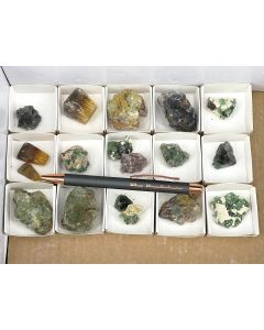 Fluorit xx; Erongo, Namibia; 1 Partie mit 15 Stück; Unikat