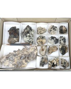 Aegirin, Quarz, Feldspat xx; Mt. Malosa, Zomba, Malawi; 1 Steige; Unikat 