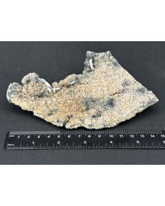 Boulangerit, Rhodochrosit xx; Trepca, Kosovo; HS; Einzelstück 