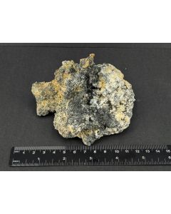 Aegirin, Pyrochlor, Zirkon xx; Mt. Malosa, Zomba, Malawi; NS; Einzelstück