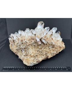 Bergkristall auf Matrix; Madagaskar; Einzelstück