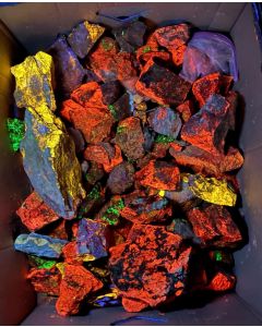 Willemite, UV-Minerals; Franklin Furnace, Sussex Co., NJ, USA; 1 kg