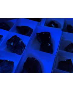 Idrialit; Cinnabarit; Pecorit; etc.; Culver Baer Mine; Sonoma County; Kalifornien; USA; 1 Steige; Unikat