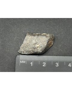 Bastnäsit - (La); Vishnevogorsk, Ural, Rußland; MM; Einzelstück