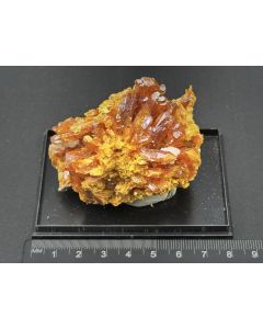Auripigment xx; Jiepaiyu Mine, Shimen Hunan Province, China; NS; Einzelstück