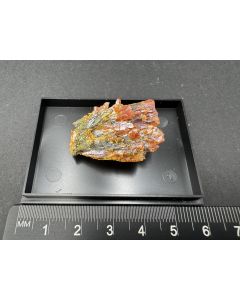 Auripigment xx; Shimen Mine, Changde, Hunan Province, China; KS; Einzelstück