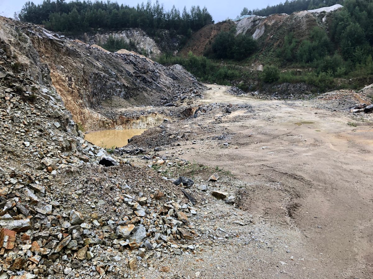 Deutschland: Waidhaus, Bayern: Phosphate aller Art!