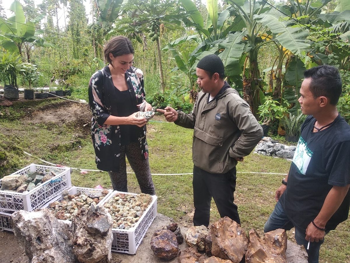 Indonesien: Der zentrale Ort Sukabumi auf Java. Hier sind unser Lager und eine Vielzahl an Händlern. Die Mitarbe
