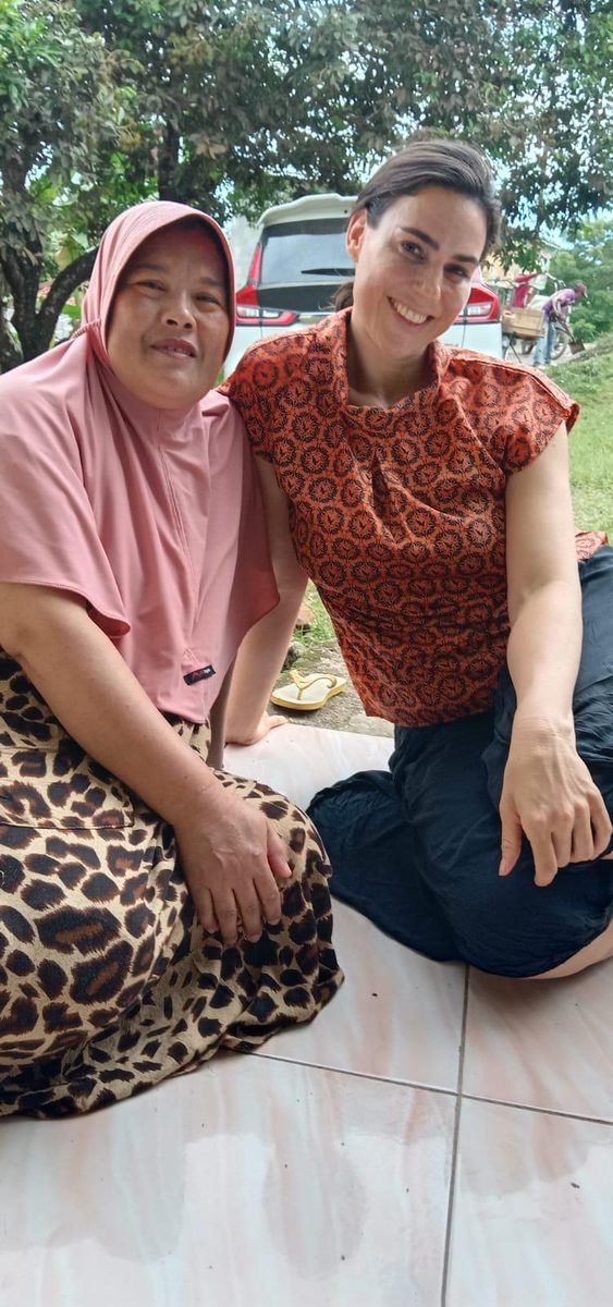 Indonesien: Der zentrale Ort Sukabumi auf Java. Hier sind unser Lager und eine Vielzahl an Händlern. Die Mitarbe