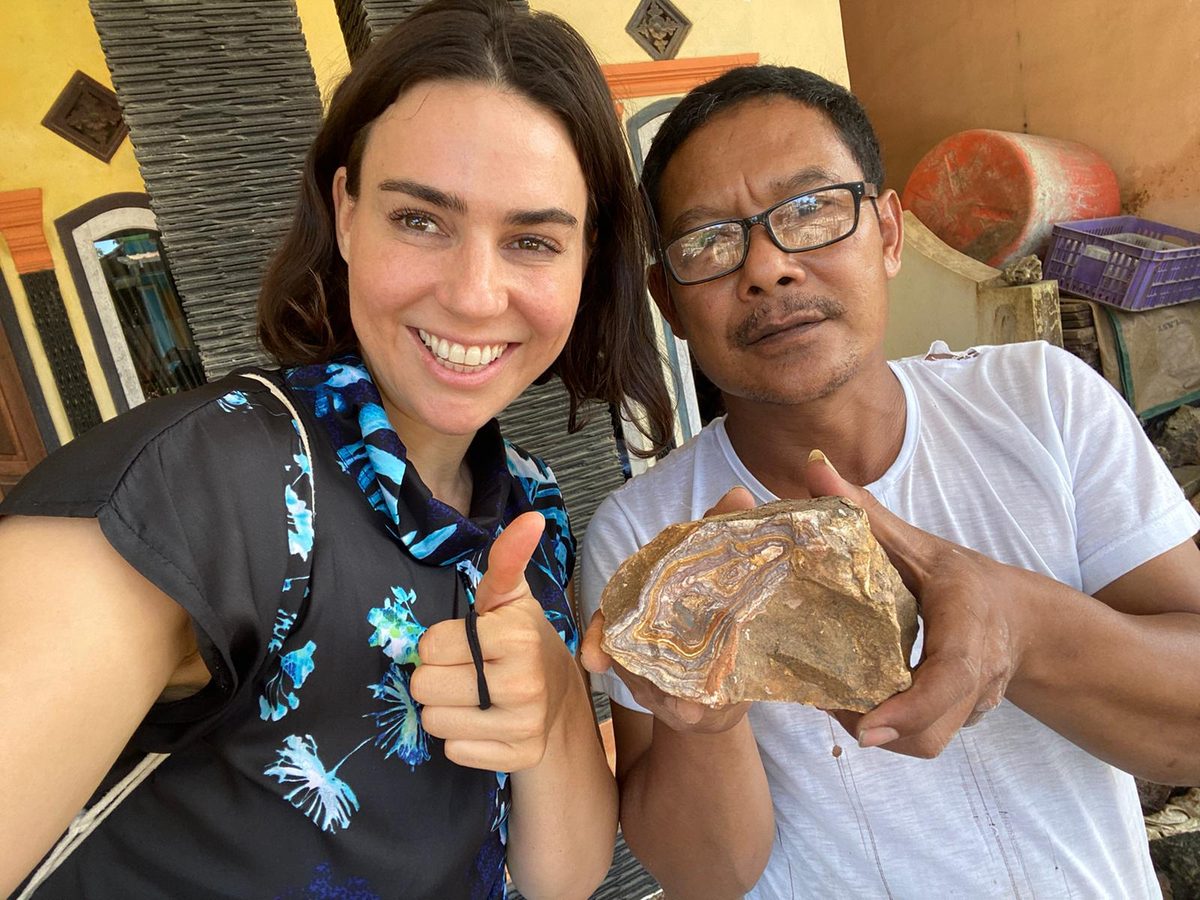 Indonesien: Der zentrale Ort Sukabumi auf Java. Hier sind unser Lager und eine Vielzahl an Händlern. Die Mitarbe