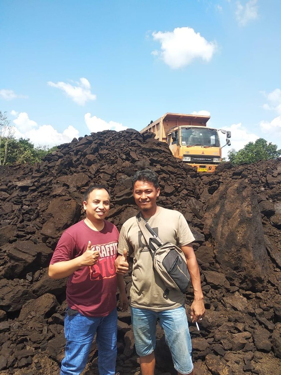 Indonesien: Braunkohletagebaue im Süden Sumatras, hier kommt der Bernstein her.