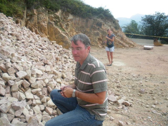Italien: Cava Bianchi, Cuasso al Monte, Gardasee: hier kommen die besten Kristalle von Gadolinit und Synchisi