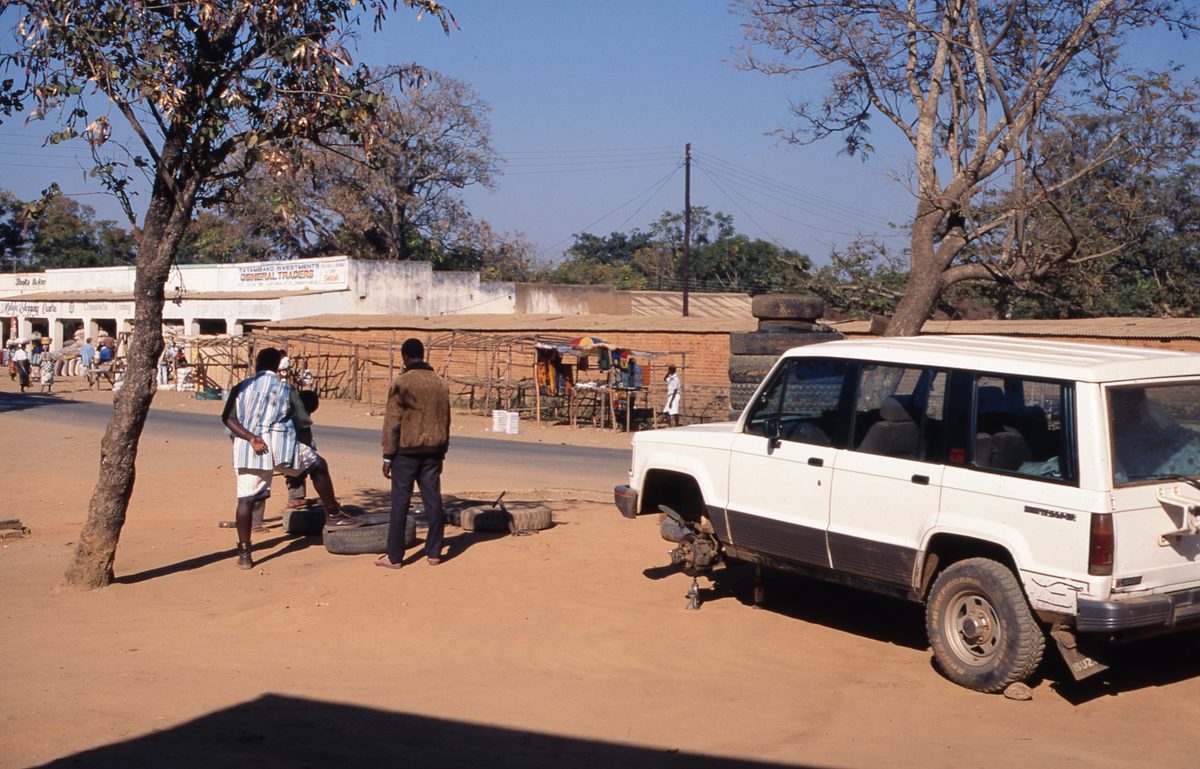 Malawi: Mzimba Pegmatite