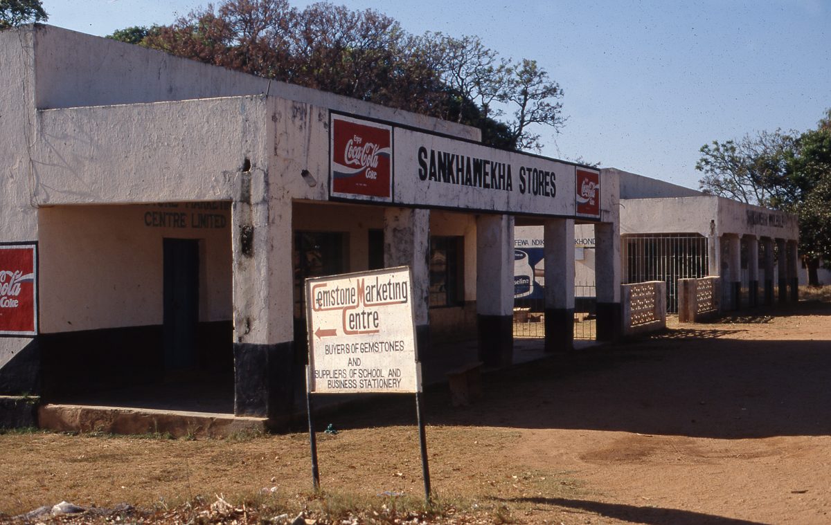 Malawi: Mzimba Pegmatite