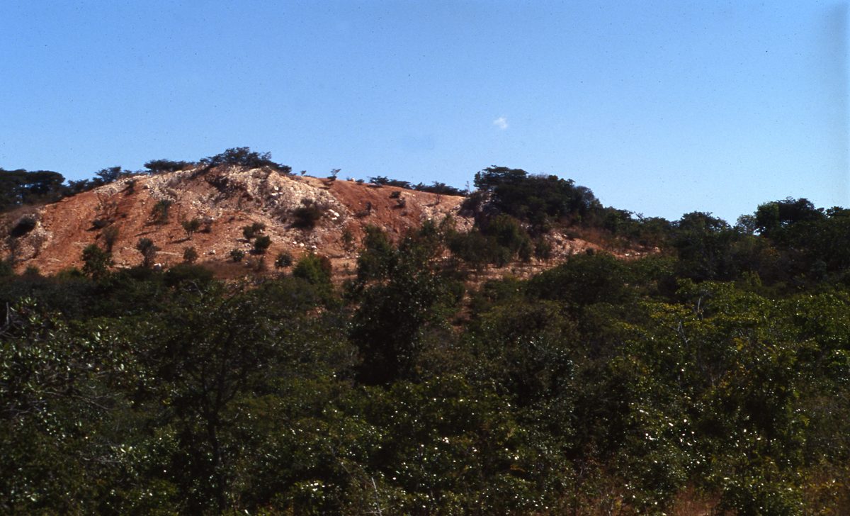 Malawi: Mzimba Pegmatite
