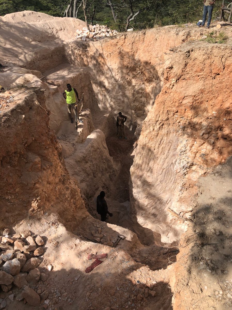 Malawi: Rosenquarz in Mzimba