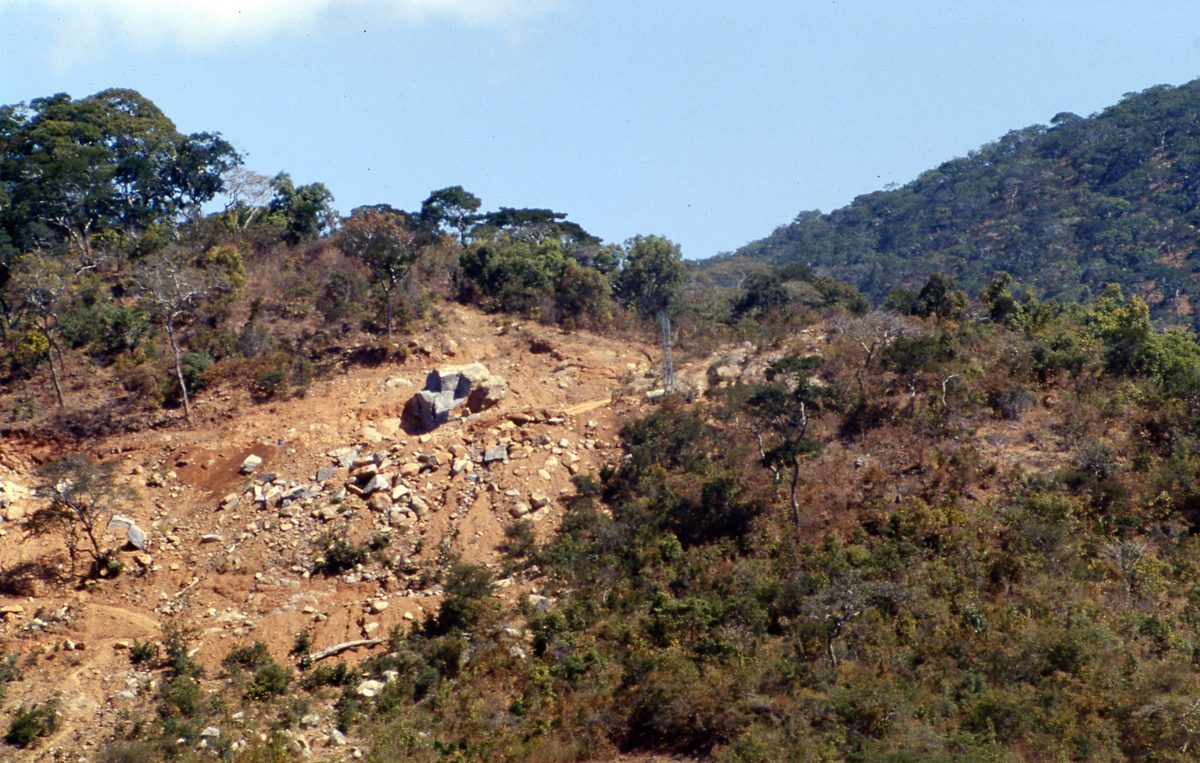 Malawi: Mzimba Pegmatite