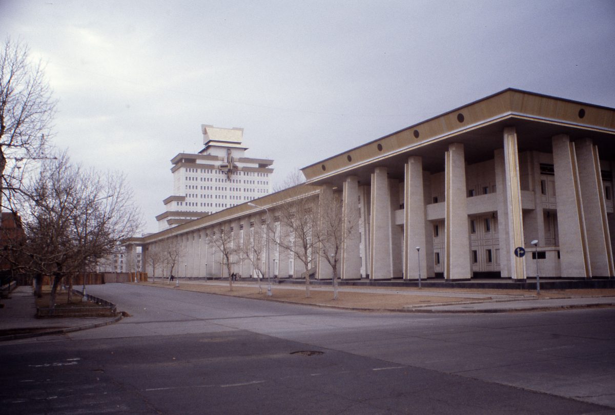 Mongolei: Impressionen aus Ulan-Bator. Wir kamen Ende April, es war noch Winter…!
