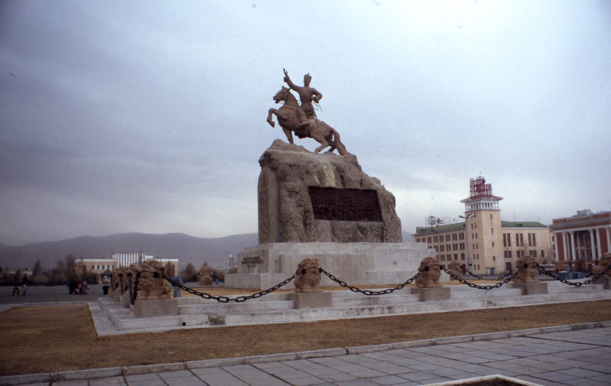 Mongolei: Impressionen aus Ulan-Bator. Wir kamen Ende April, es war noch Winter…!