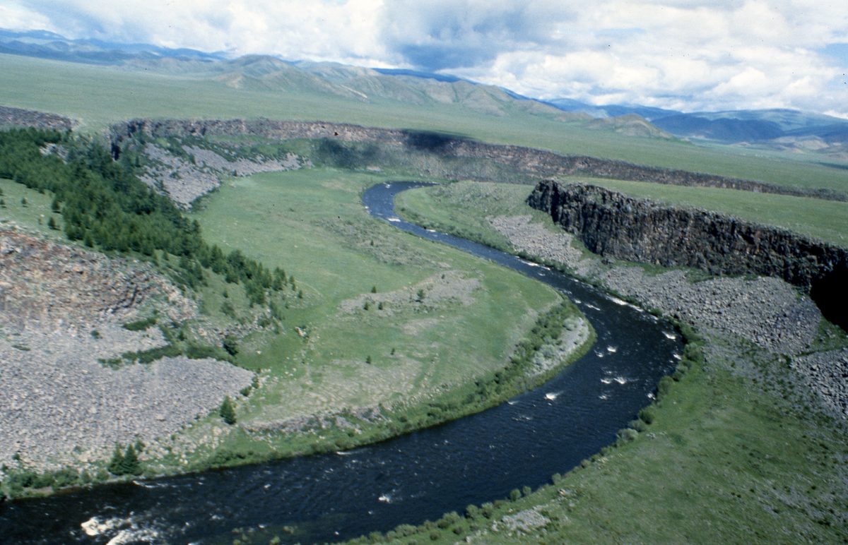 Mongolei: Helikoptertour in den nördlichen Hinti-Aimak. Hier wollten uns die Mongolen ein Diamantvorkommen zei