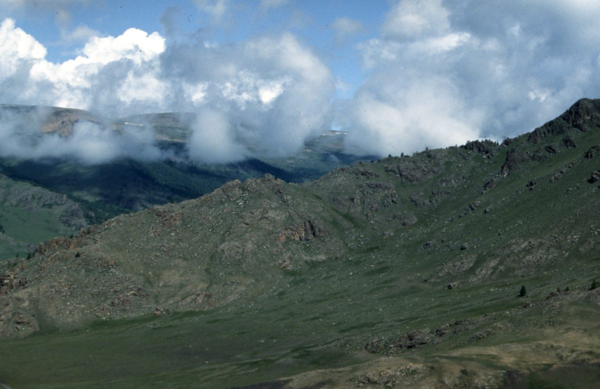 Mongolei: Helikoptertour in den nördlichen Hinti-Aimak. Hier wollten uns die Mongolen ein Diamantvorkommen zei